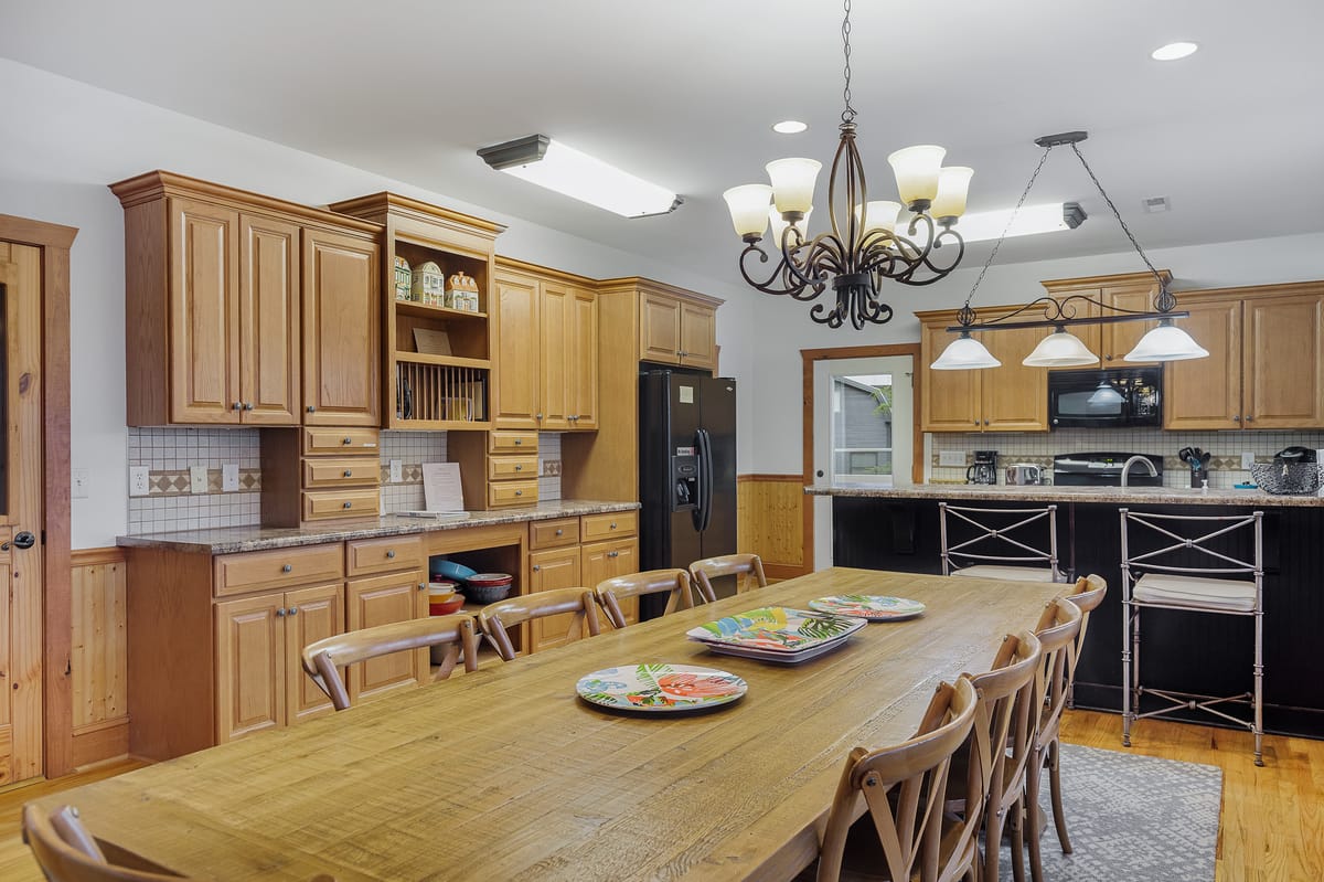 Arches - Artisan home on the main body of the lake, 2 covered boat slips – Smith Lake vacation rental photo