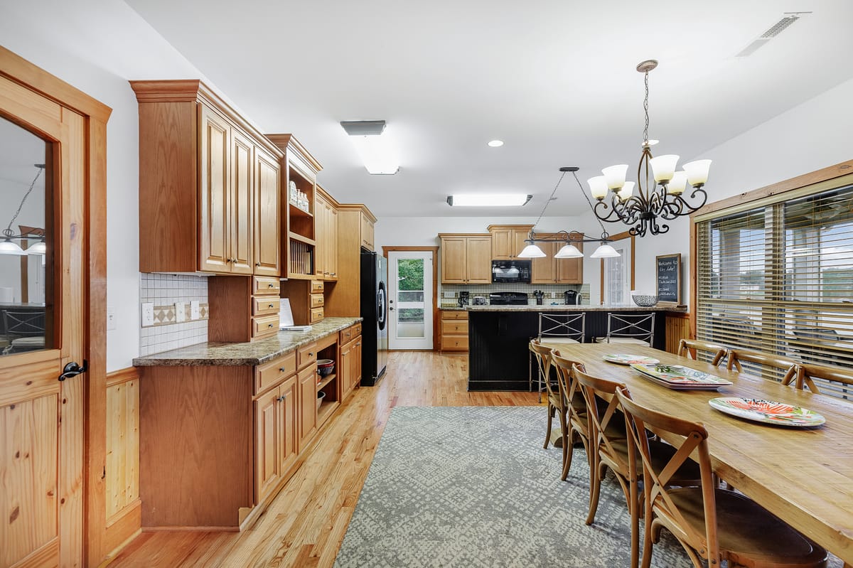 Arches - Artisan home on the main body of the lake, 2 covered boat slips – Smith Lake vacation rental photo