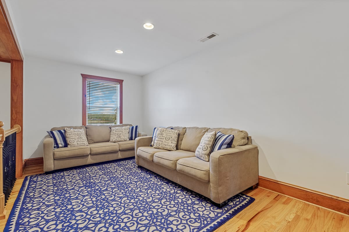 Arches - Artisan home on the main body of the lake, 2 covered boat slips – Smith Lake vacation rental photo