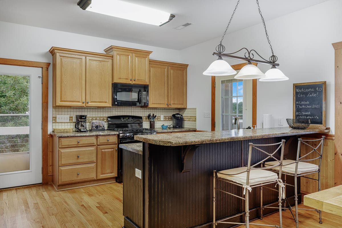 Arches - Artisan home on the main body of the lake, 2 covered boat slips – Smith Lake vacation rental photo