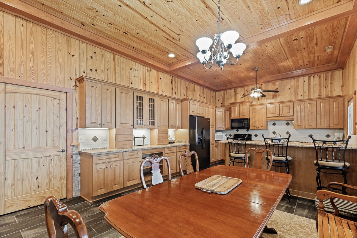 Arches - Artisan home on the main body of the lake, 2 covered boat slips – Smith Lake vacation rental photo