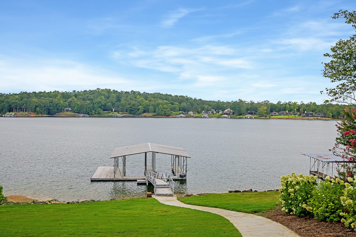 Arches - Artisan home on the main body of the lake, 2 covered boat slips – Smith Lake vacation rental photo