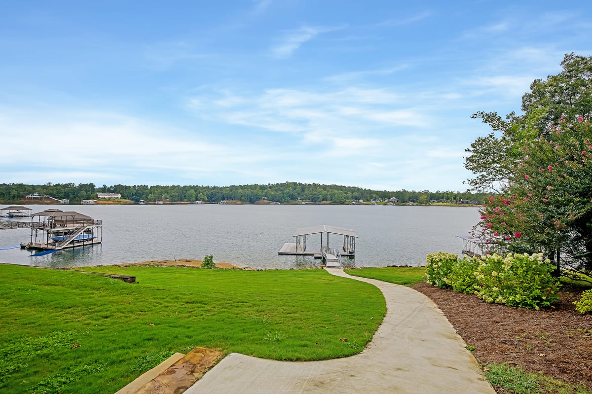 Arches - Artisan home on the main body of the lake, 2 covered boat slips – Smith Lake vacation rental photo