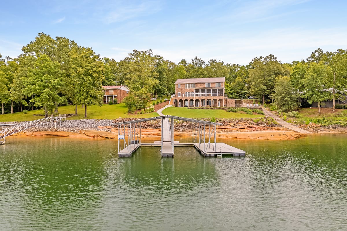 Arches - Artisan home on the main body of the lake, 2 covered boat slips – Smith Lake vacation rental photo