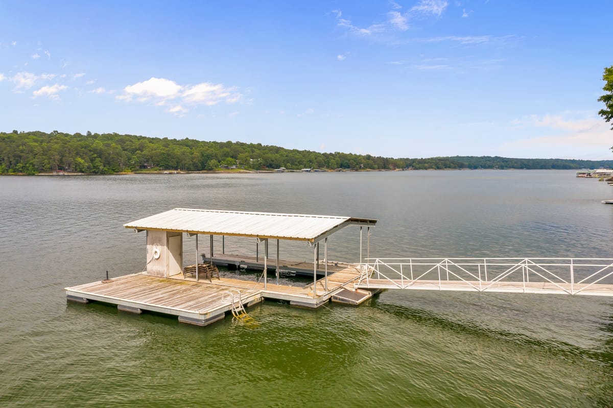 Nanas Lakehouse - Private dock with Jet-ski port! – Smith Lake vacation rental photo