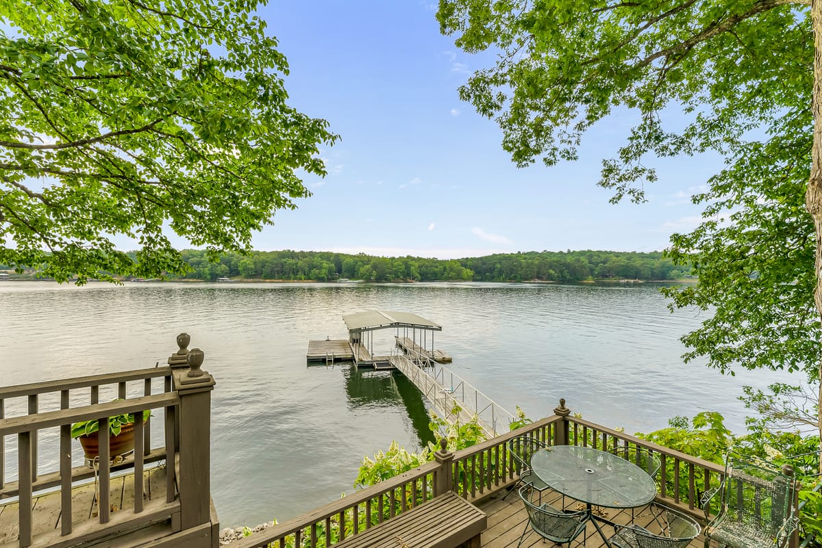 Nanas Lakehouse - Private dock with Jet-ski port! – Smith Lake vacation rental photo