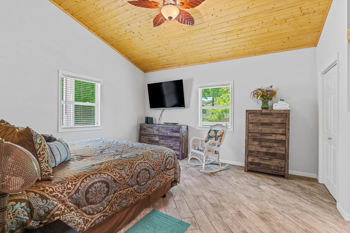 Lazy Daze - Located conveniently near Duncan Bridge Marina – Smith Lake vacation rental photo