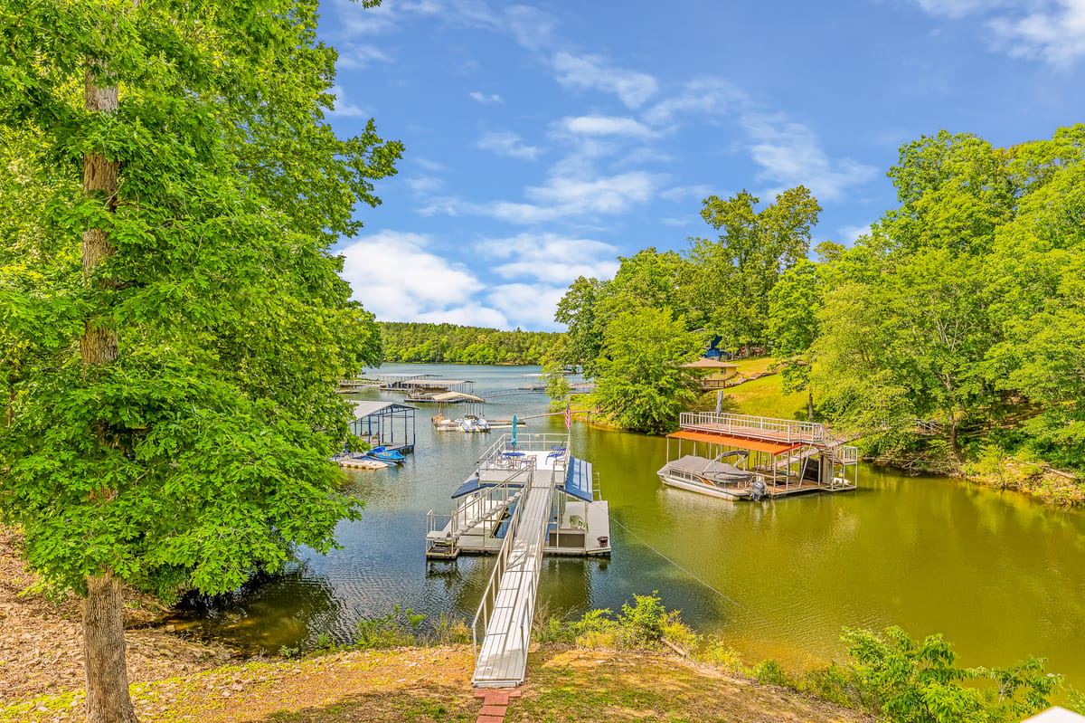 Lazy Daze - Located conveniently near Duncan Bridge Marina – Smith Lake vacation rental photo