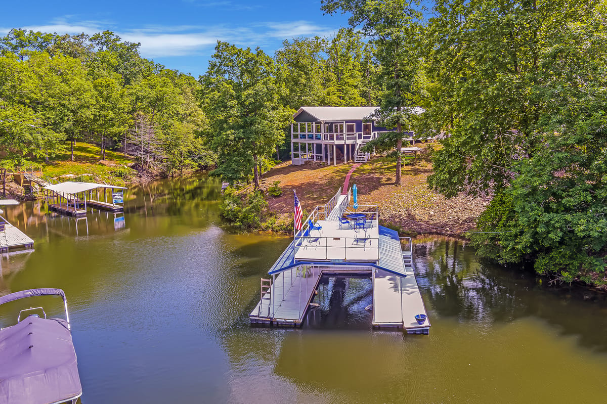 Lazy Daze - Located conveniently near Duncan Bridge Marina – Smith Lake vacation rental photo