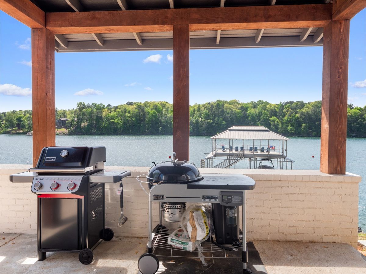 Dock & Awe - stunning 4-bedroom, 4-bath lakefront retreat – Smith Lake vacation rental photo
