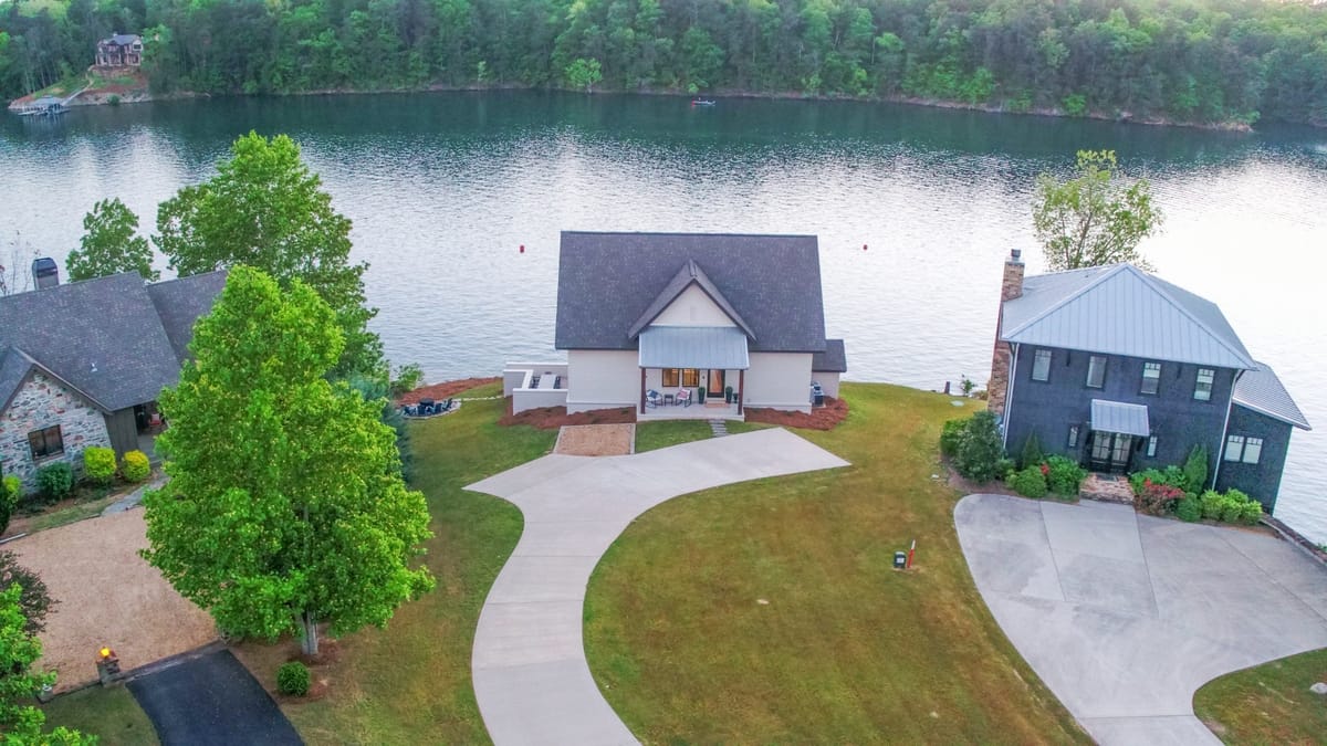 Dock & Awe - stunning 4-bedroom, 4-bath lakefront retreat – Smith Lake vacation rental photo