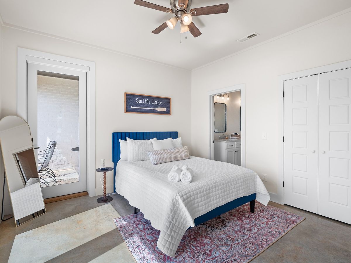 Dock & Awe - stunning 4-bedroom, 4-bath lakefront retreat – Smith Lake vacation rental photo