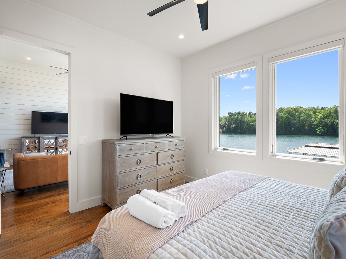 Dock & Awe - stunning 4-bedroom, 4-bath lakefront retreat – Smith Lake vacation rental photo