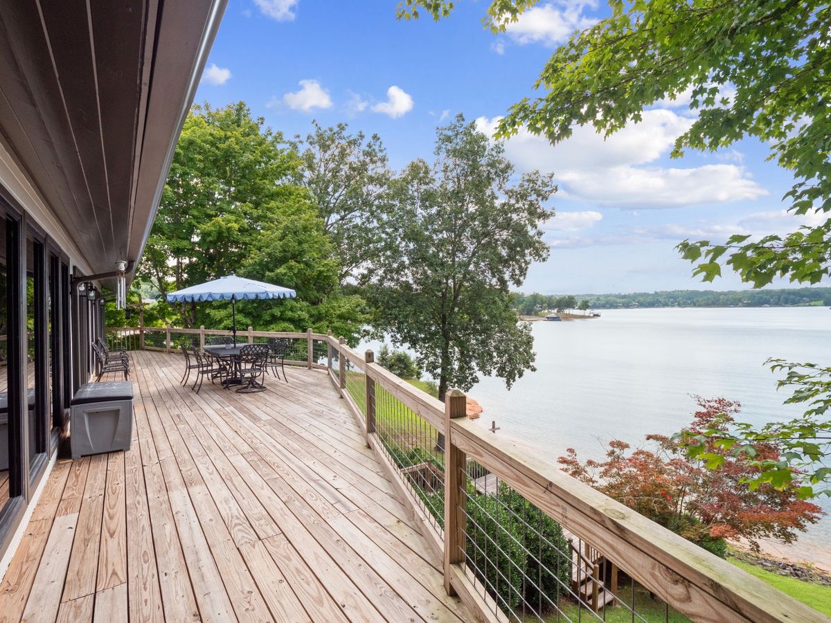 Decked Out in Dismal - Decks and Amenities! – Smith Lake vacation rental photo