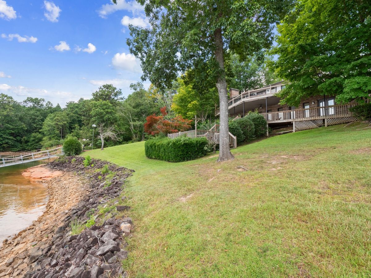 Decked Out in Dismal - Decks and Amenities! – Smith Lake vacation rental photo