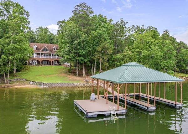 Great Views - with beach area! Gorgeous views of the lake