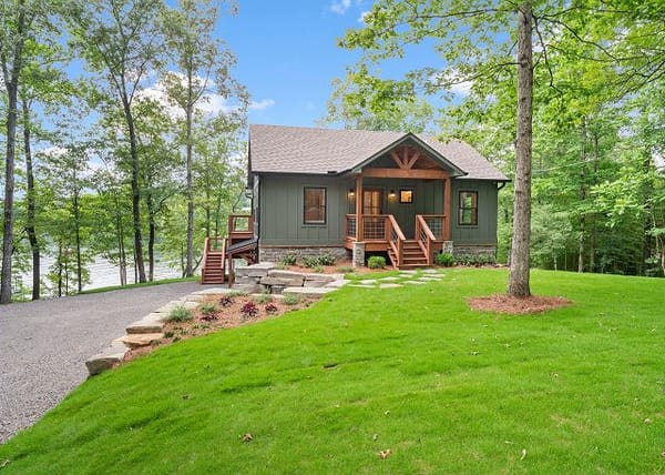 No Deadlines - Lake fun for families and friends!