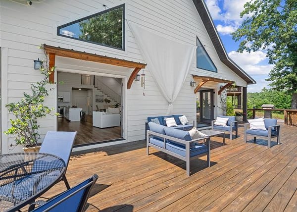 Casa Lago - Smith Lake beauty! Lakefront retreat!